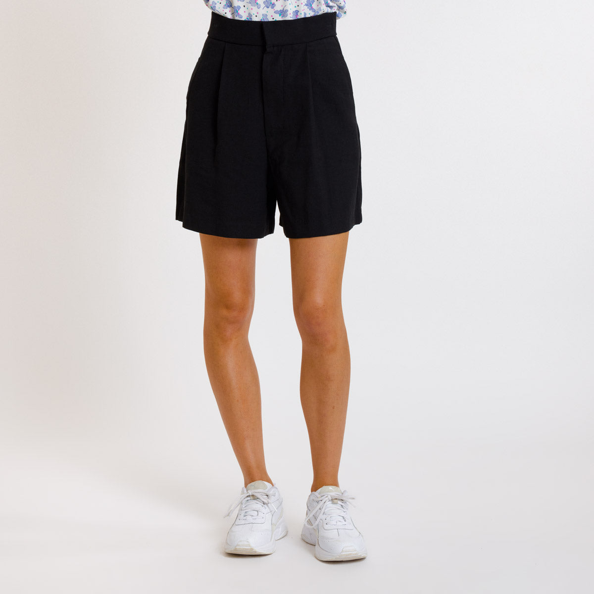 SHORT JOSEPHA