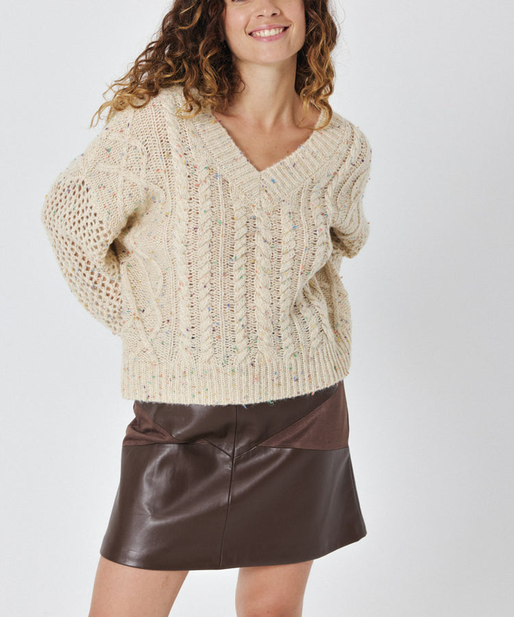 BEYA SWEATER