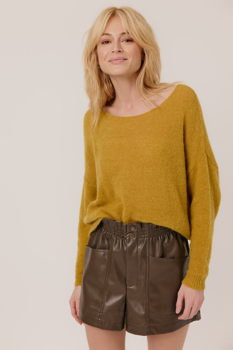 SHORT COURTNEY