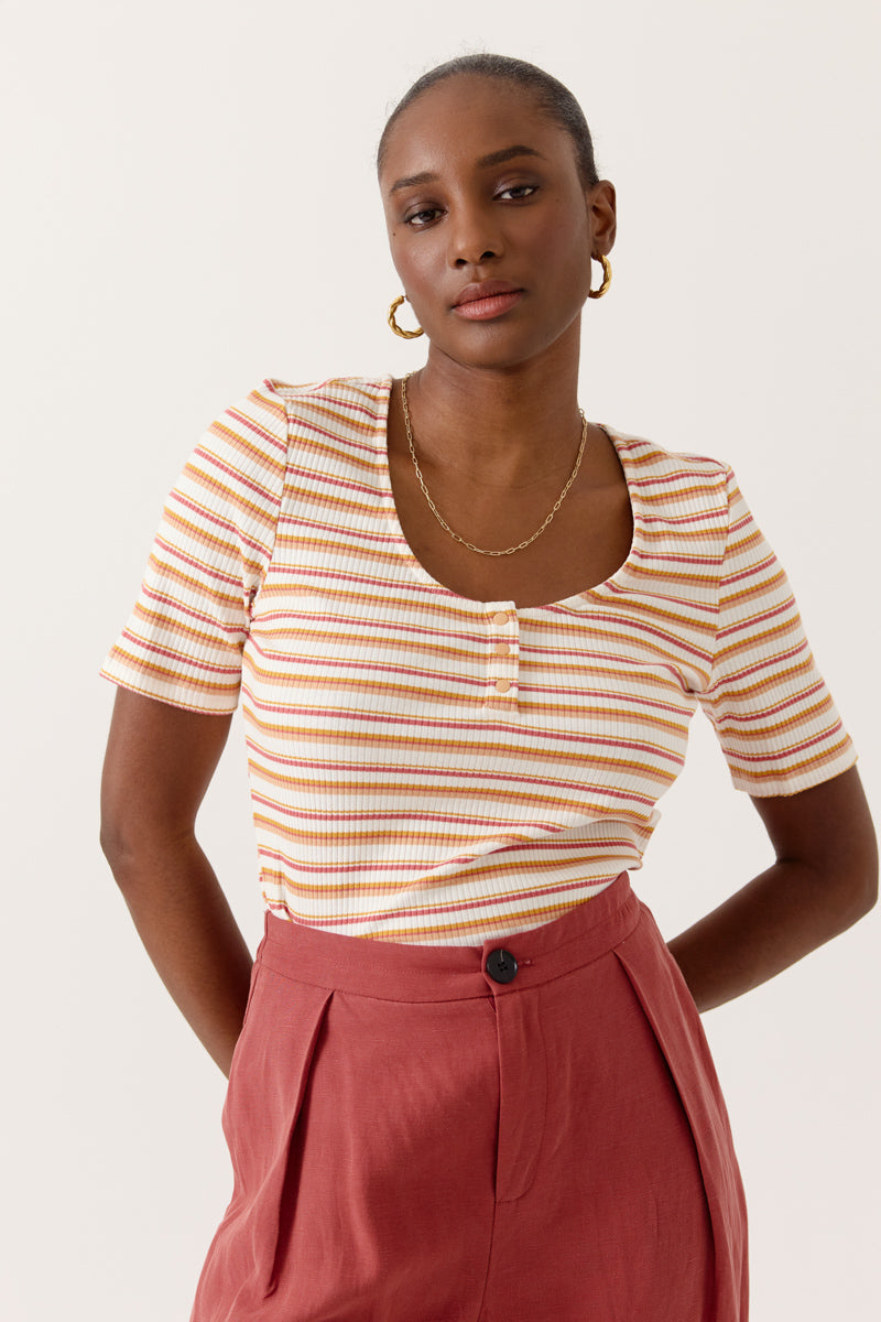 T-SHIRT LEANE