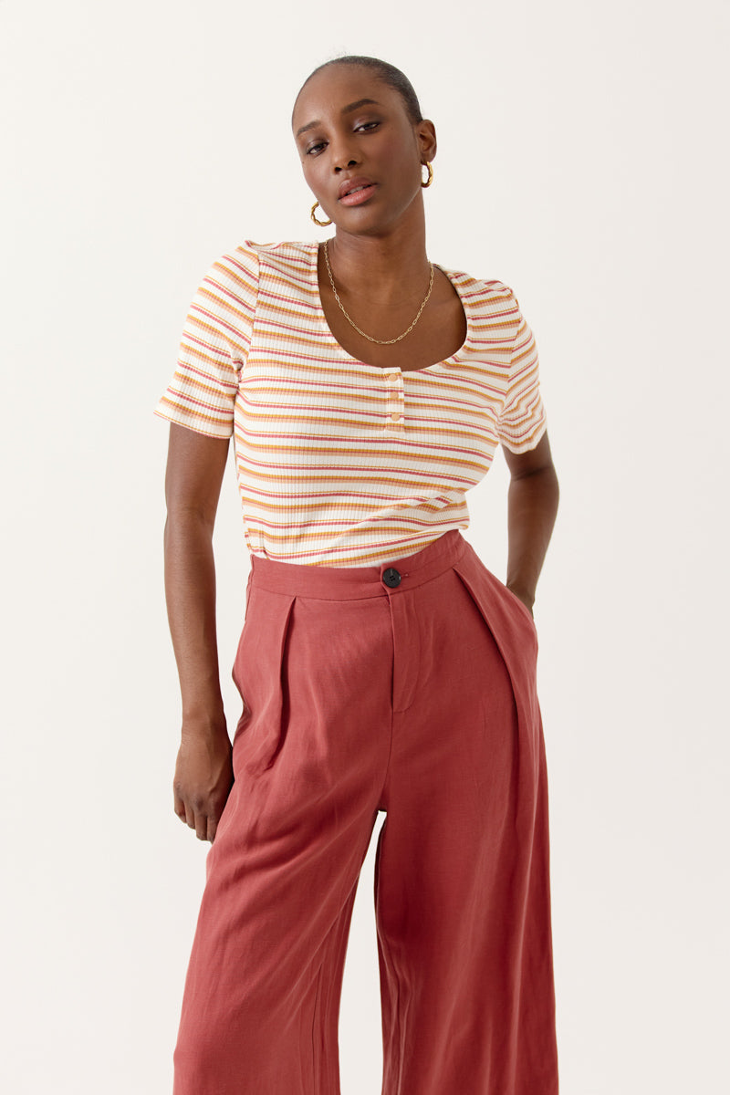 T-SHIRT LEANE
