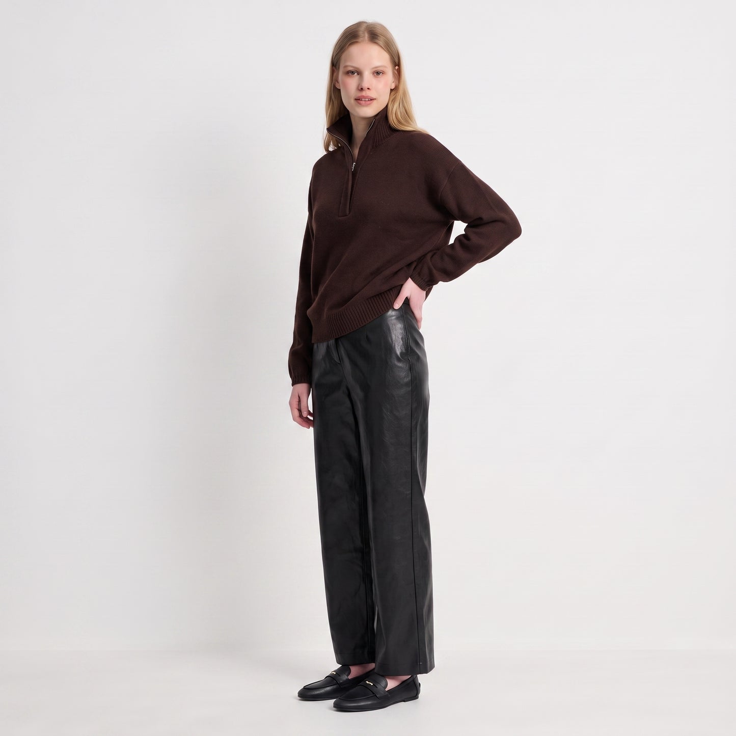 PULL VALAURA