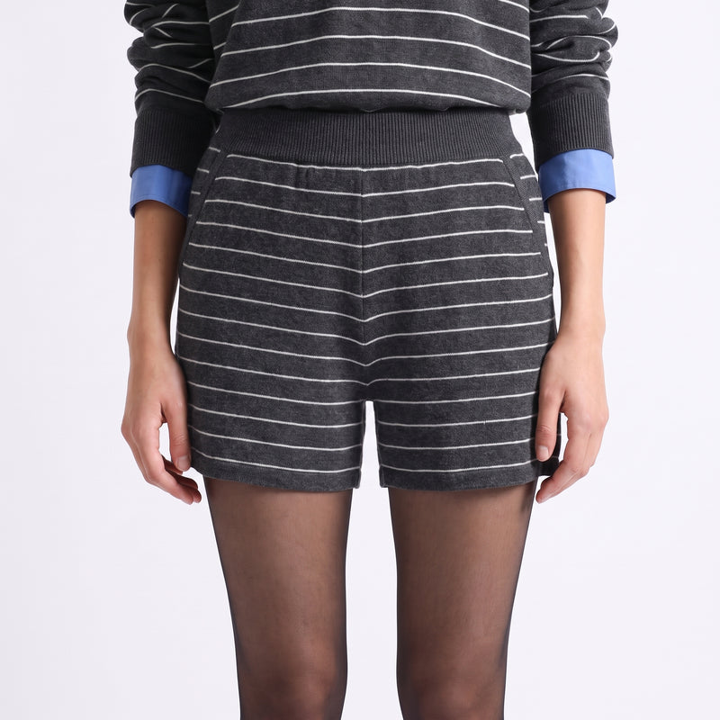 SHORT AMENA
