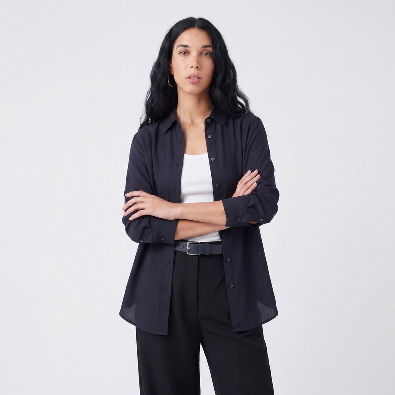 Chemise fluide et élégante Col ouvert Coupe féminine et confortable