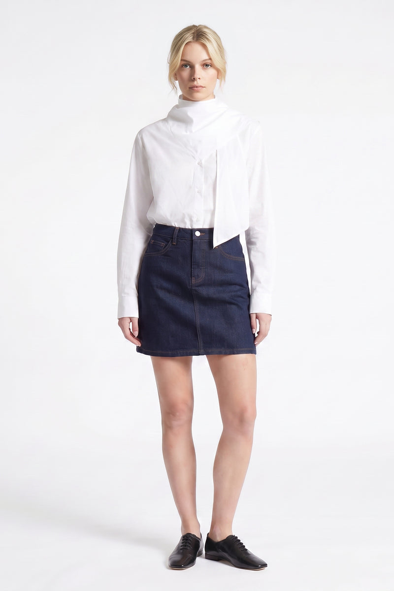 Chemise à lavallière Col à nouer Coupe épurée et intemporelle