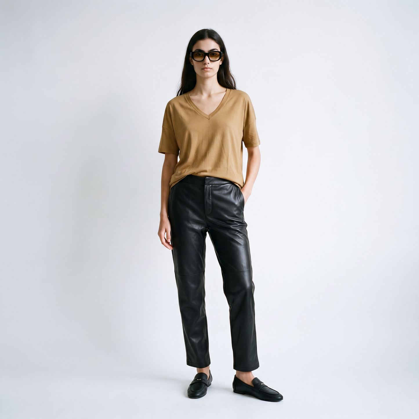 Pantalon cigarette Taille mi-haute Matière effet cuir