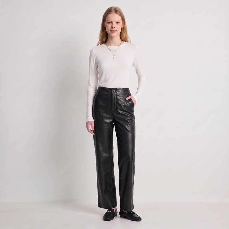 Pantalon droit Taille haute Jambes larges Plis à l'avant Poches latérales