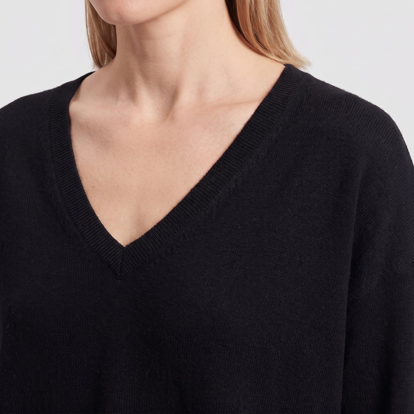 Pull en maille fine col V