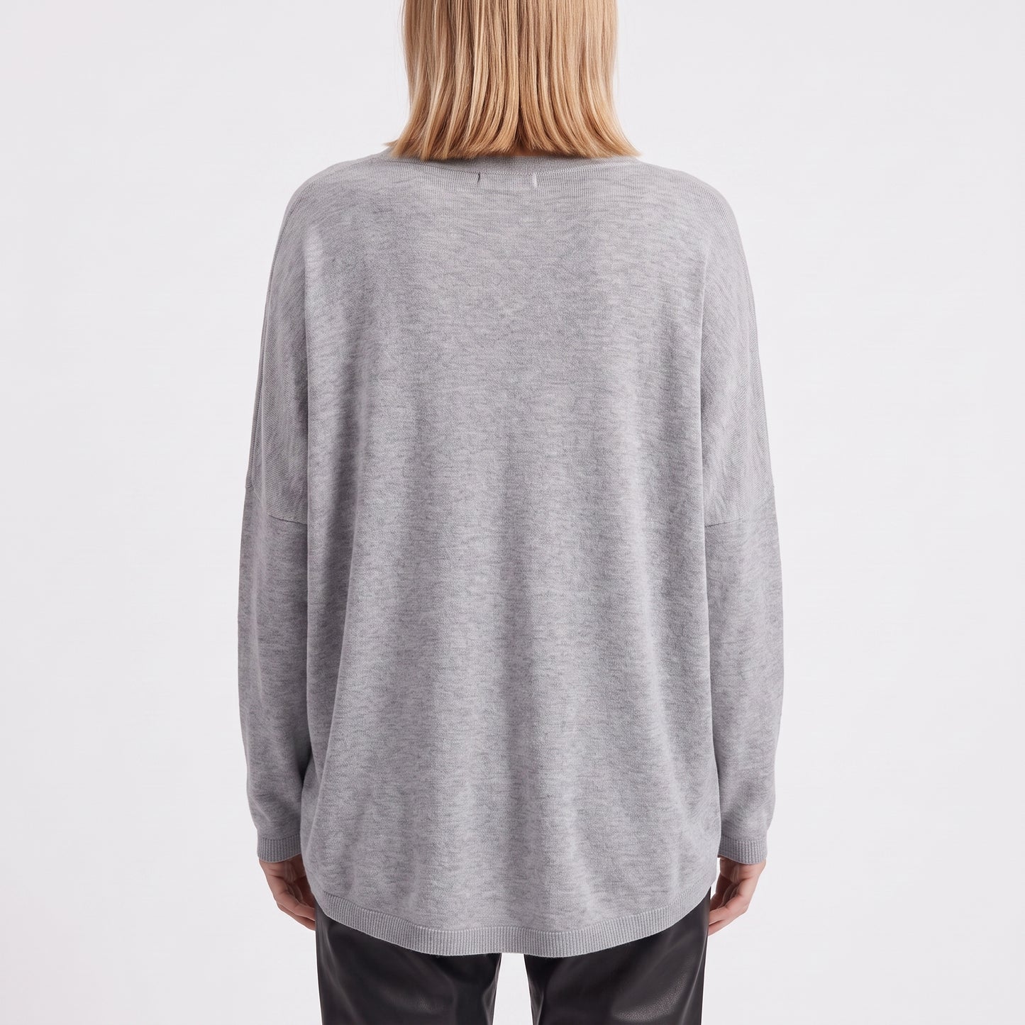 Pull en maille fine col V