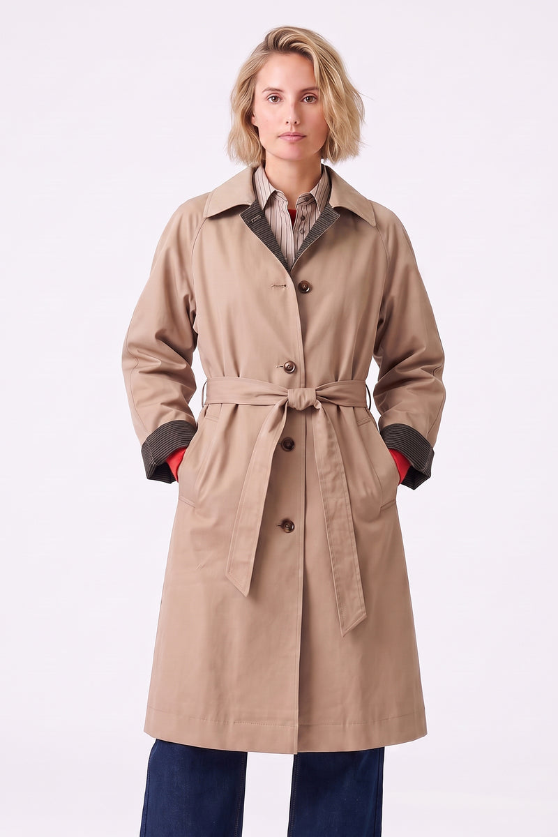 Trench long Col tailleur Coupe droite et fluide Manches longues